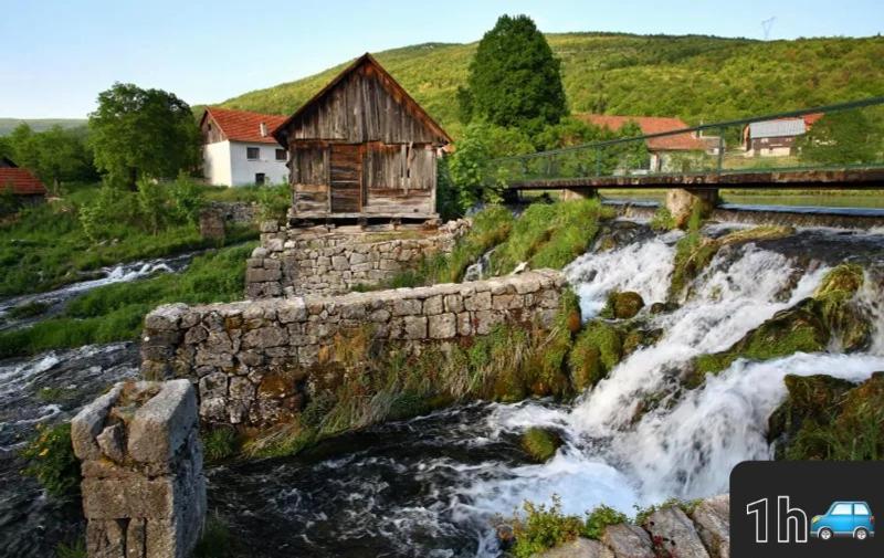 Ruralna Kuca Za Odmor Lika Villa Lovinac  Luaran gambar